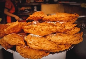 Abendliche Tour in Quito: Koloniale Lichter & lokales Leben