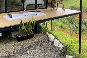 From Guayaquil: 2-Day Cloud Forest Lodging Experience