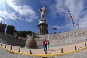 Från Quito: 10-dagars privat tur till Ecuadors höjdpunkter