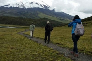 From Quito: 2-Day Cotopaxi and Quilotoa Trip