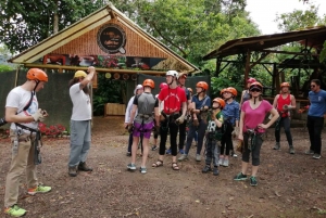 De Quito: excursion privée de 2 jours à Mindo avec hébergement