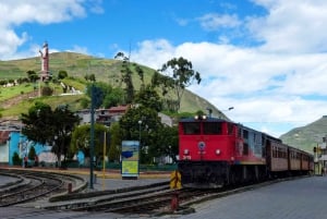 From Quito: 4-Day Nature & Culture Tour