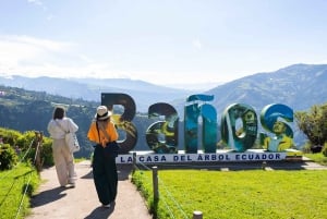 Desde Quito: Excursión de un día a Baños, Pailón del Diablo, Manos de Dios