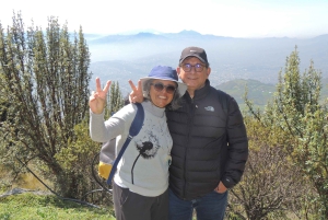Desde Quito: Teleférico, Museo Intiñan y recorrido por el centro colonial.
