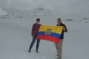 From Quito: Cotopaxi Volcano and Colonial Hacienda Day Trip