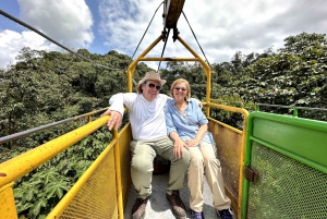 Fra Quito: Mindo Cloud Forest Tour - frokost inkluderet