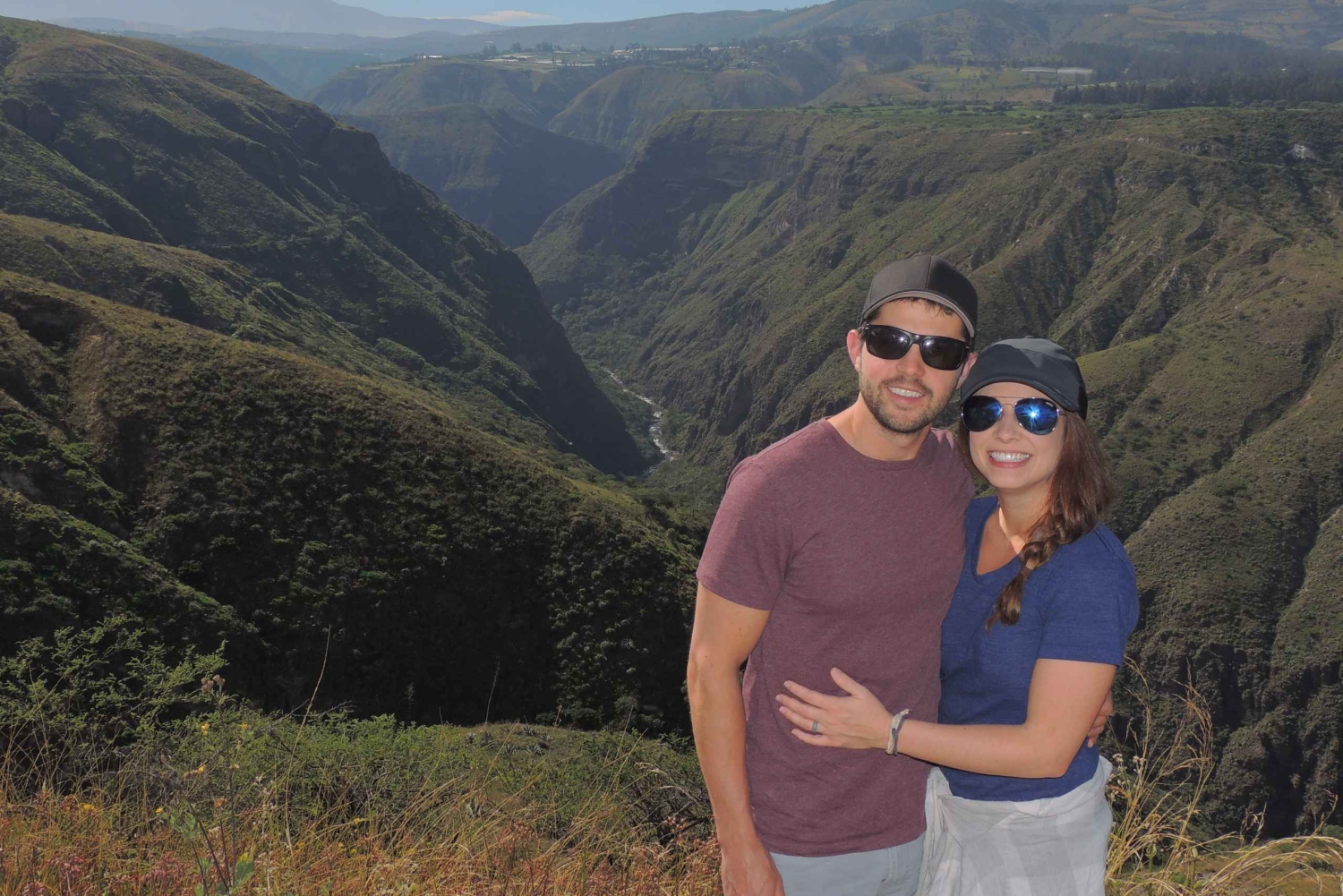 Från Quito: Otavalo Indian Market och Rose Farm delad tur