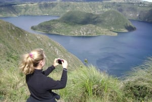 Från Quito: Otavalo Indian Market och Rose Farm delad tur