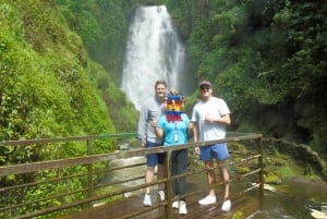 Vanuit Quito: Otavalo Markt en Cuicocha Lagune Tour