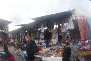Quitosta: Otavalo, Plaza de Ponchosin markkinat ja Cotacachi.