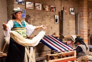 Depuis Quito : Otavalo-Ponchos Square-Peguche Waterfall-Museum