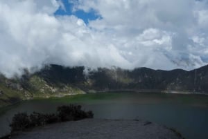 Da Quito: Tour di un giorno della laguna di Quilotoa con pranzo