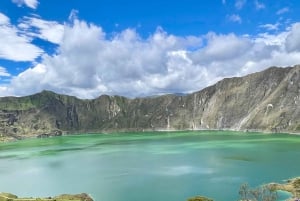 Desde Quito: Tour de día completo por la laguna del Quilotoa con almuerzo