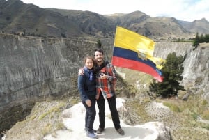 From Quito: Quilotoa Lake Private Tour with Transfer & Lunch