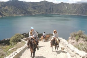 من كيتو: جولة خاصة إلى بحيرة كويلوتوا مع النقل والغداء