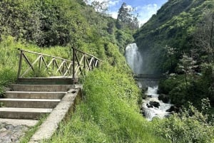 Из Кито в Отавало, Бискочо и водопад Пегуче