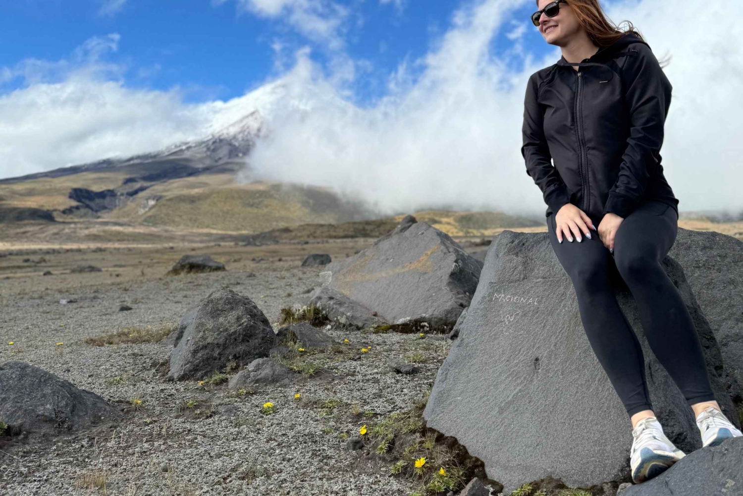 من كيتو جولة في بركان كوتوباكسي تشمل كل ما يلي