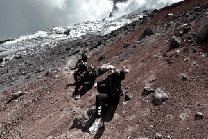 من كيتو جولة في بركان كوتوباكسي تشمل كل ما يلي