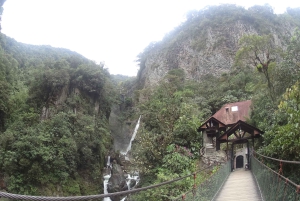 من كيتو: جولة شلالات بانوس دي أغوا سانتا المصحوبة بمرشدين