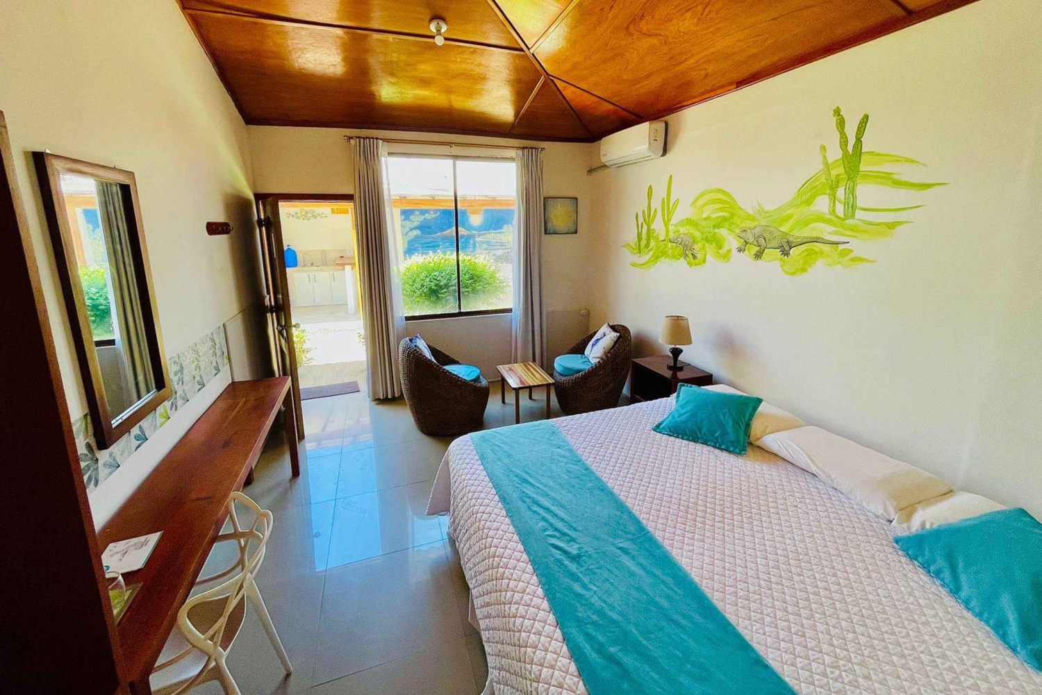 Fra Santa Cruz: 2-dages Isabela Island-tur med vulkanvandring