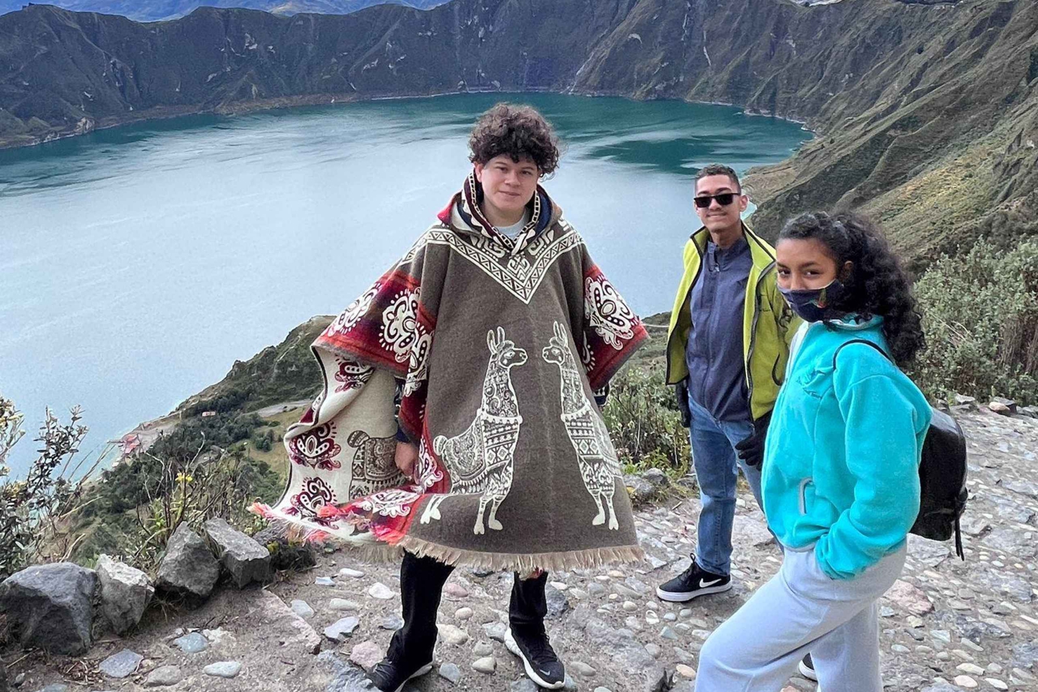 يوم كامل في Laguna Quilotoa: الطبيعة وثقافة الأنديز