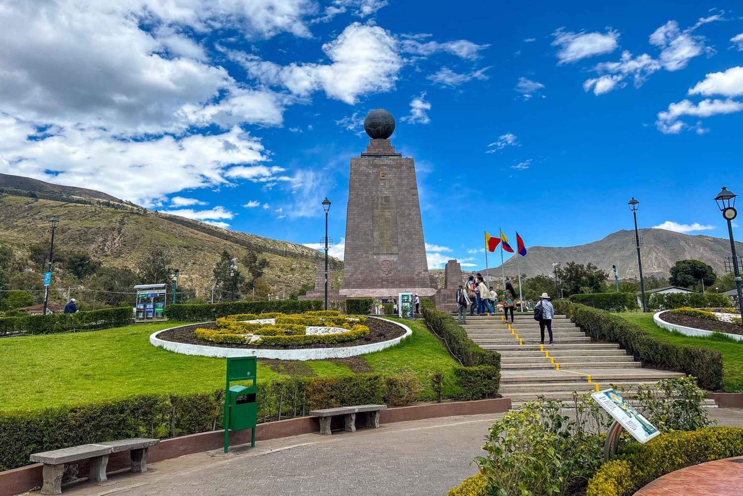 Quito in un giorno: Mitad del Mundo, funivia, centro storico