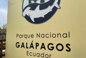 Galápagos: 5-Day Guided Tour with Accommodation