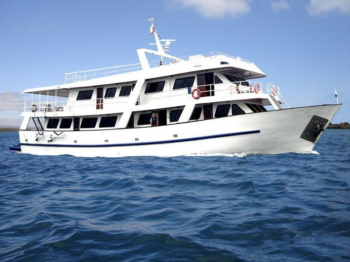 Galapagos  Voyager Yacht