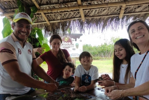 Guayaquil 2 días a Bosque nublado y Finca de cacao con alojamiento