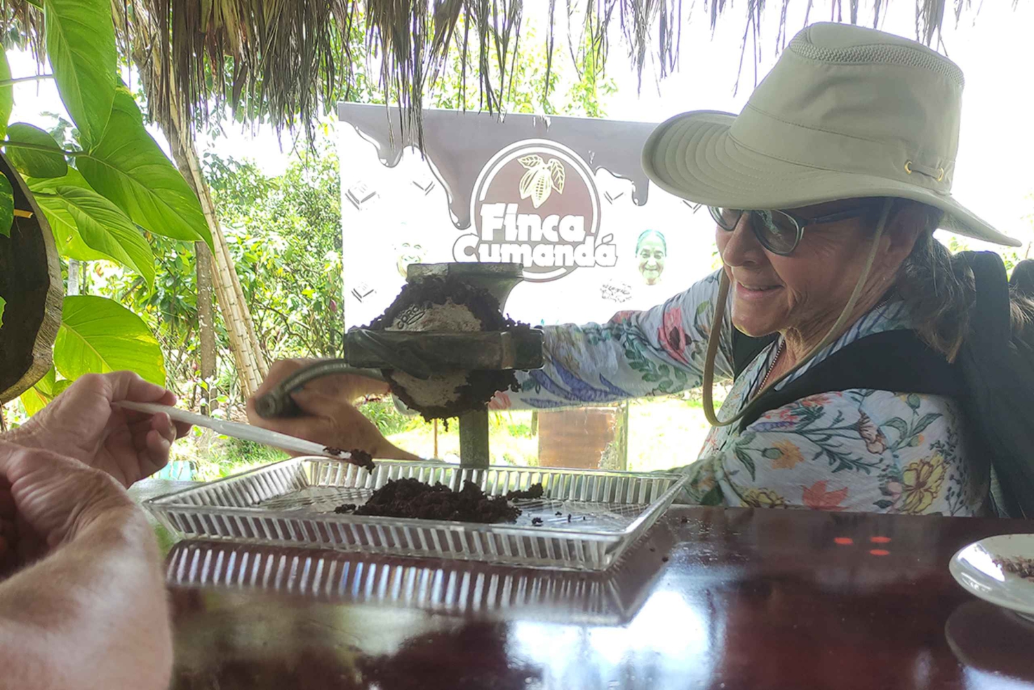 Guayaquil: excursão à fazenda de cacau com fabricação de chocolate e almoço
