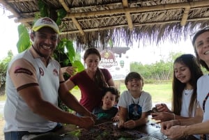 Guayaquil: excursão à fazenda de cacau com fabricação de chocolate e almoço