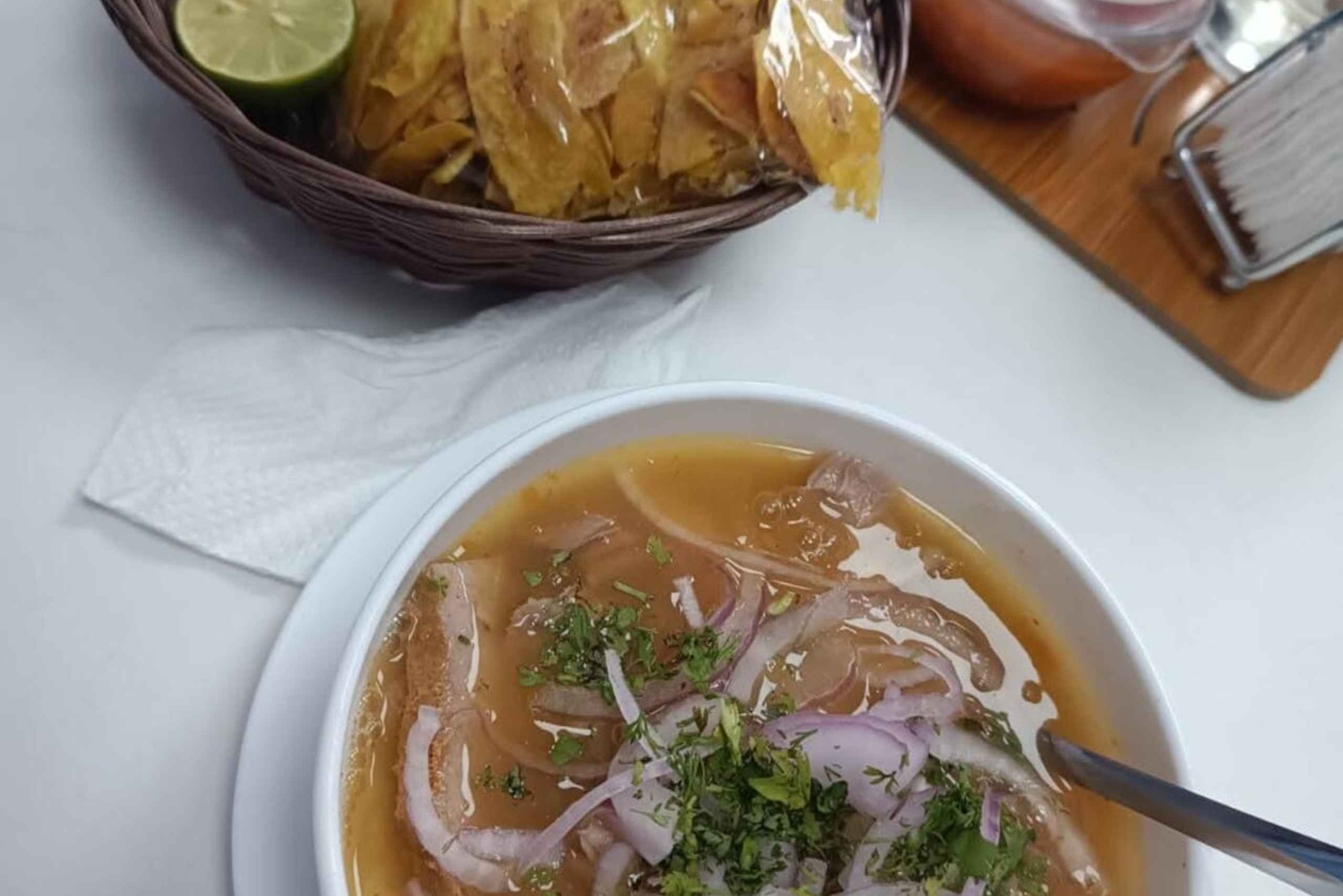 Guayaquil: City Tour with Food Tastings and Transfers