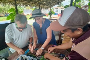 جولة في غابة غواياكيل السحابية ومزرعة الكاكاو والغداء