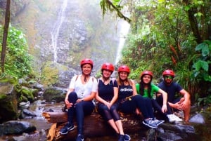 Guayaquil: excursion d'une journée dans la forêt nuageuse, la randonnée et le canyoning