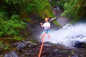 Guayaquil: Cloud Forest, Hiking & Canyoning Full Day Tour