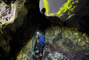 Excursión de Rapel de Medio Día en el Volcán Trillizos - Isla Isabela