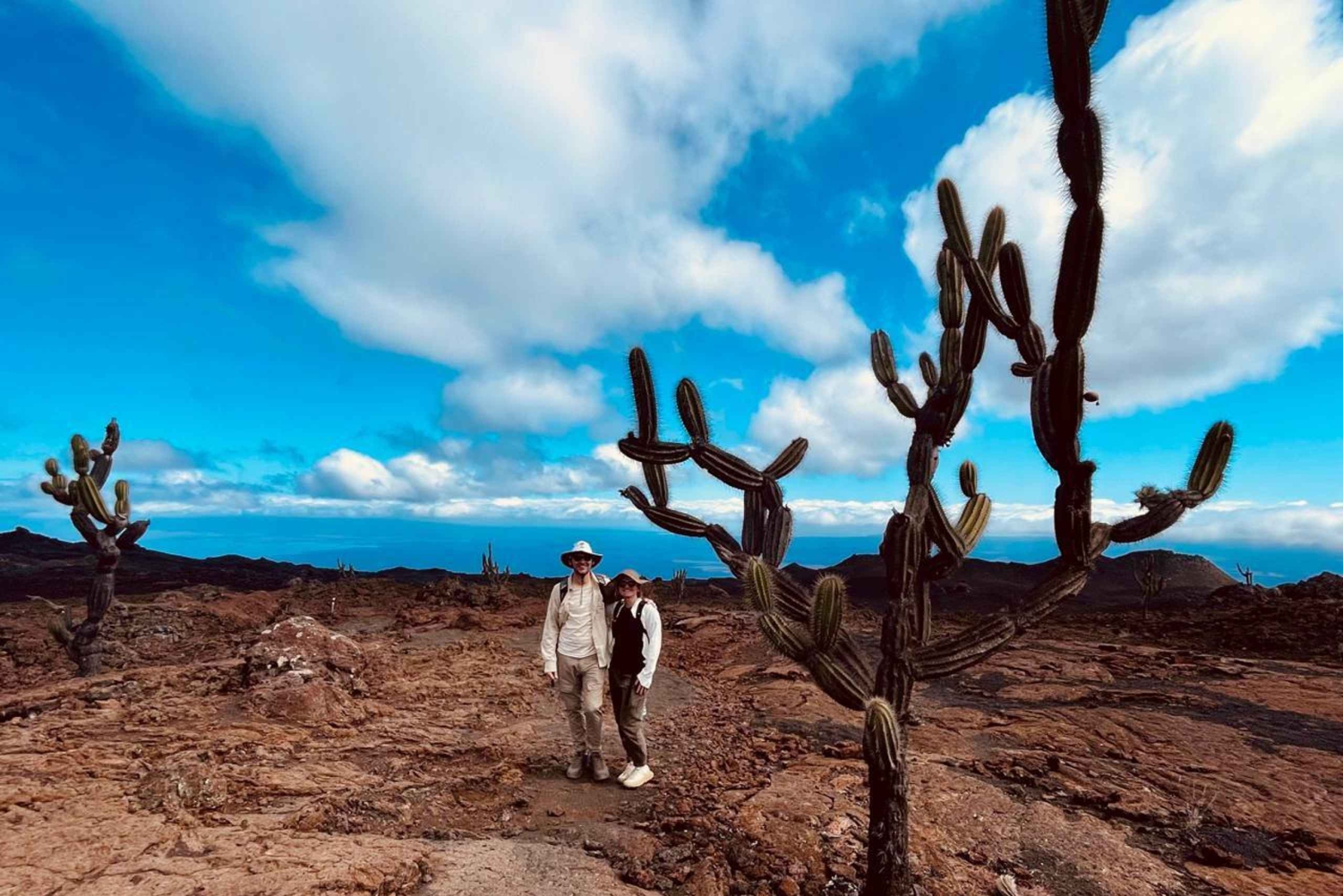 Senderismo por el volcán Sierra Negra - Campos de lava del volcán Chico