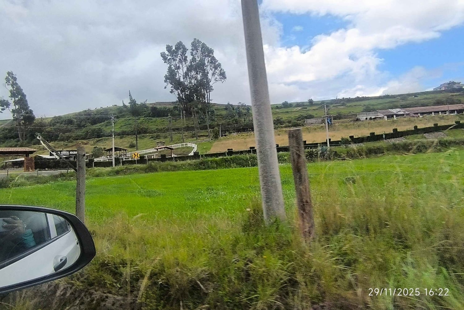 イバラ：ラ・エスペランサとスレタへの1日ツアーをご案内いたします