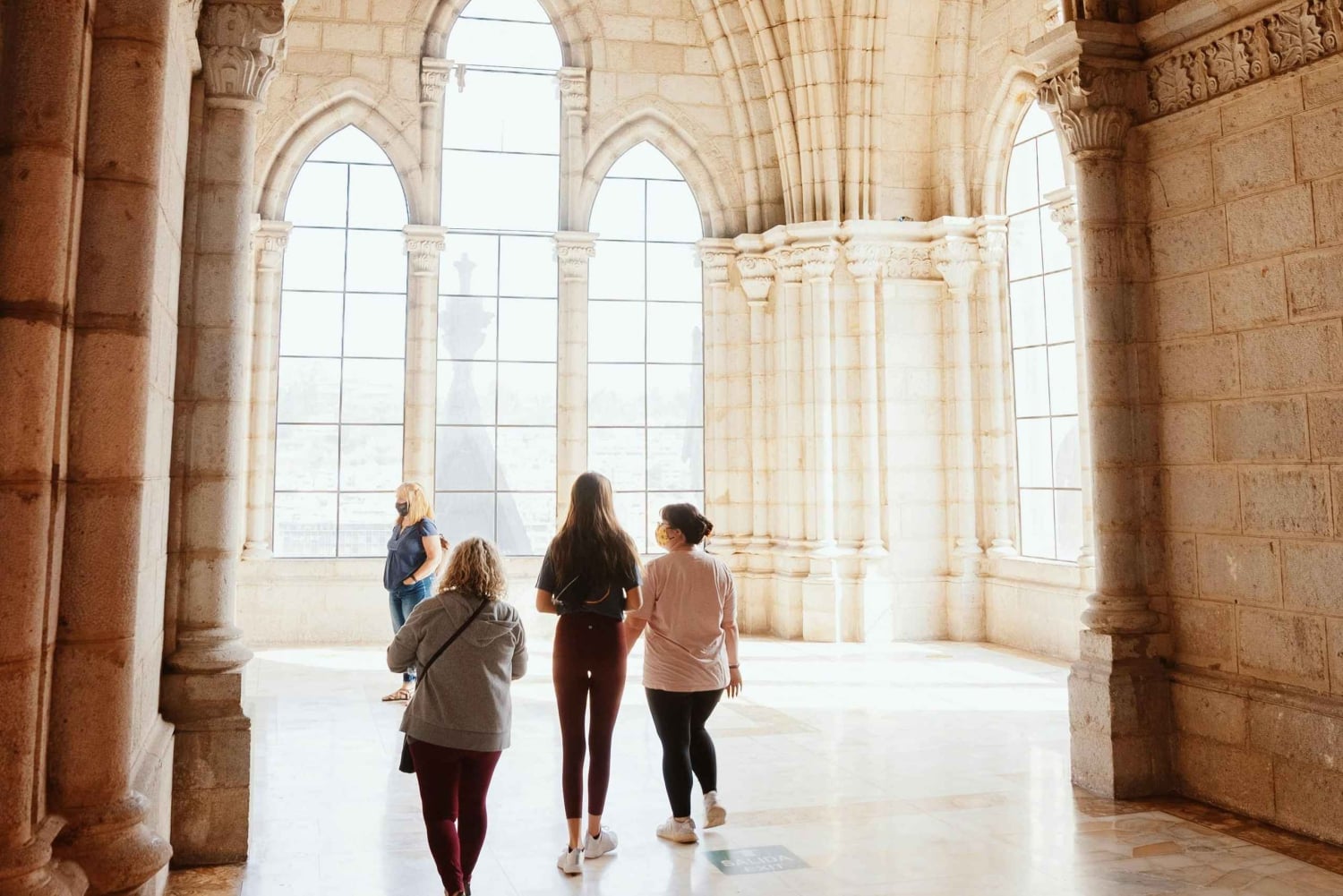 Quito Místico: Leyendas, Historia y Chocolate