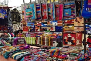 Mercado de Otavalo y Excursión al Bosque Nublado de Mindo 3-días 2-noches