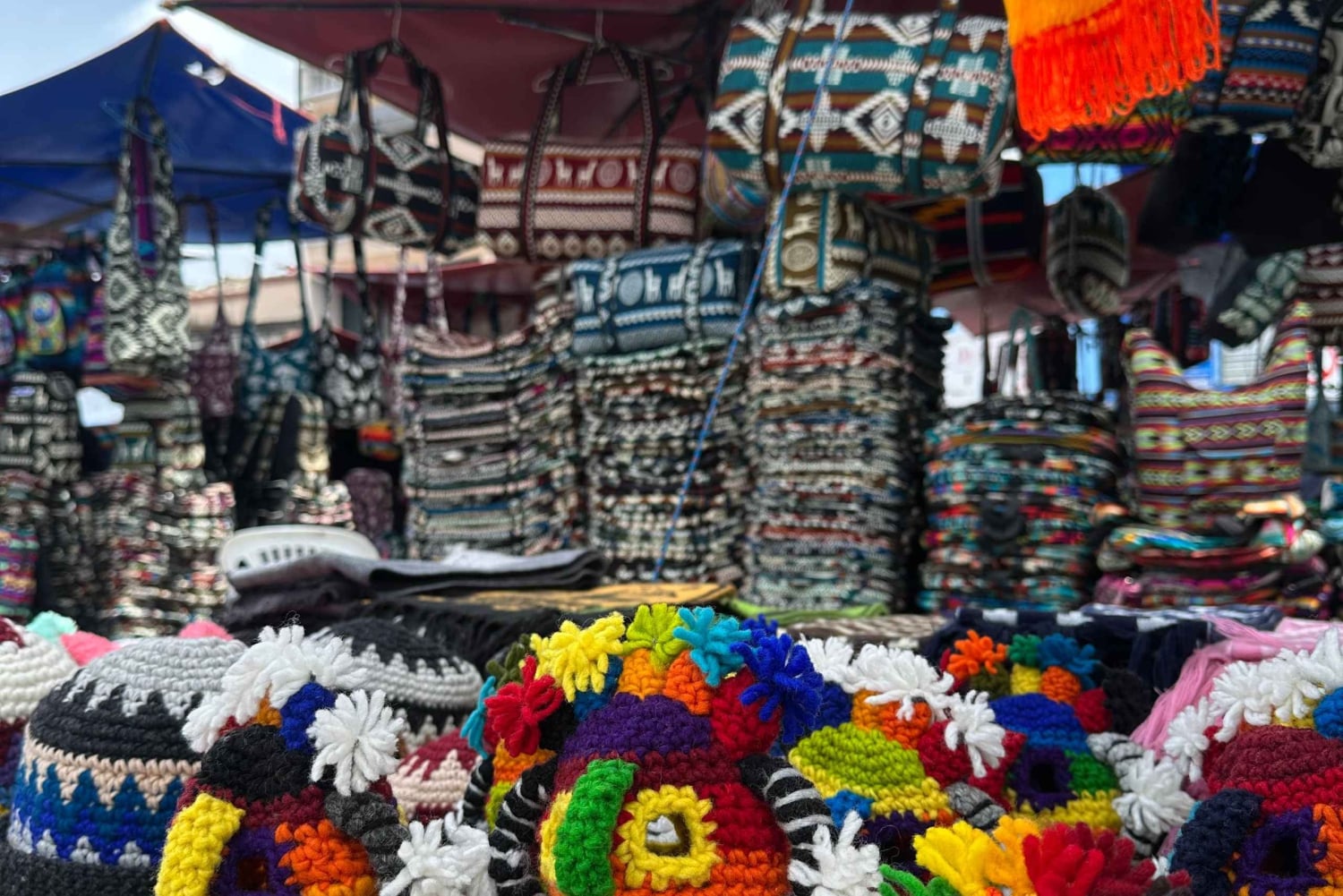 جولة نهارية في سوق أوتافالو، كويكوتشا من كيتو