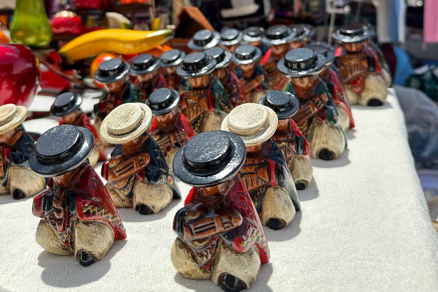 جولة نهارية في سوق أوتافالو، كويكوتشا من كيتو