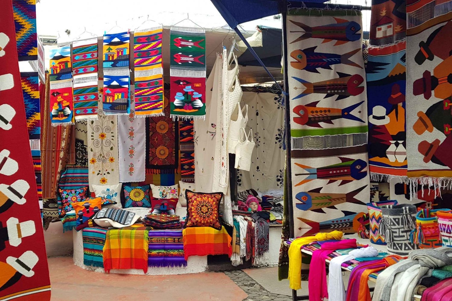 Excursión de un día al Mercado de Otavalo: Incluye Almuerzo y Entradas
