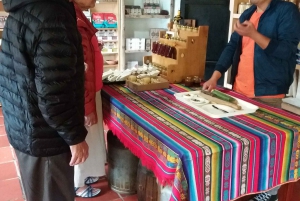 Maaseuturetki Otavalon markkinoille, Quitsatoon ja Cuicochaan.