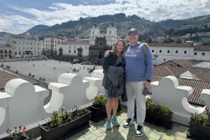 VISITE PRIVÉE ET EXCLUSIVE DE LA VILLE : Quito coloniale, téléphérique, Mitad del Mundo