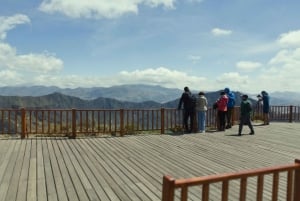 El lago Quilotoa: Una joya escondida en los Andes