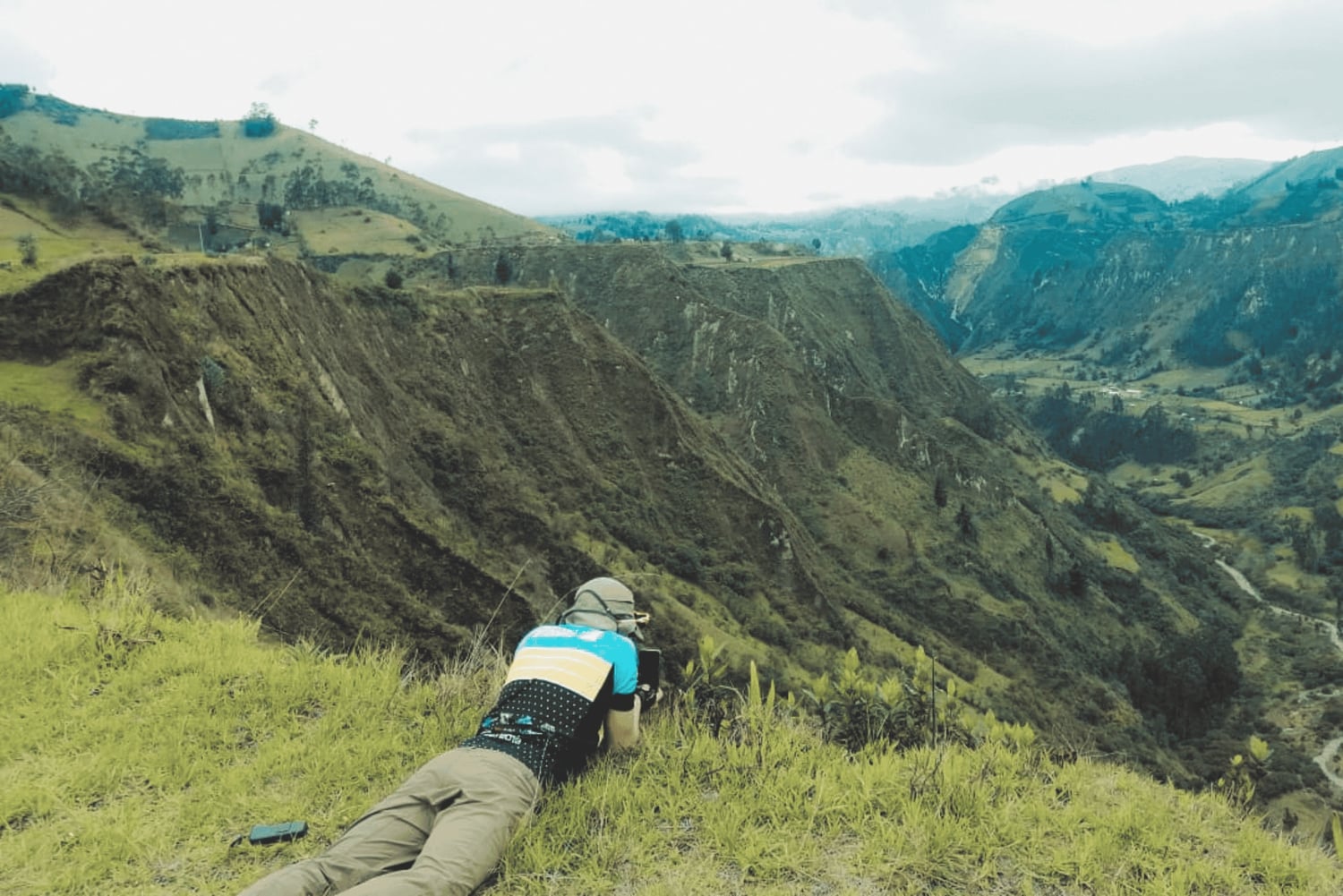 Quito: 2-Day Quilotoa Crater and Toachi Canyon Trek