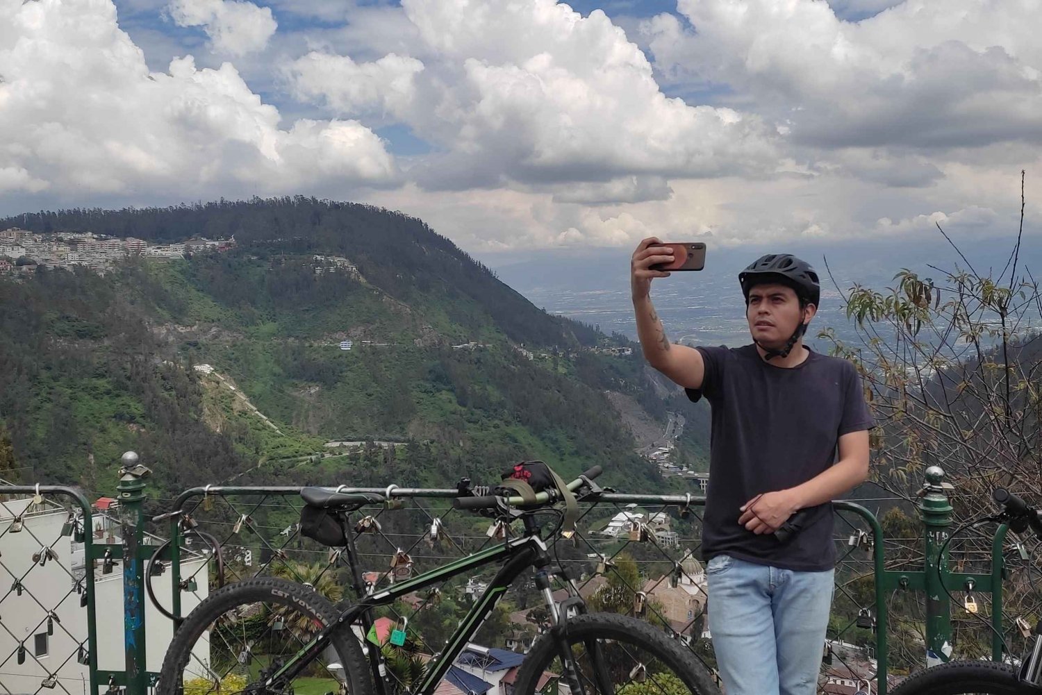 Quito: 360º bicycle tour