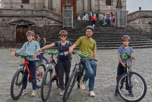 キト：360°自転車ツアー