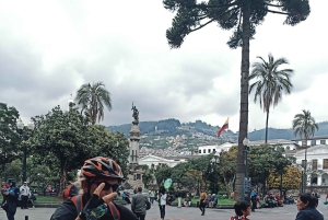 キト：360°自転車ツアー